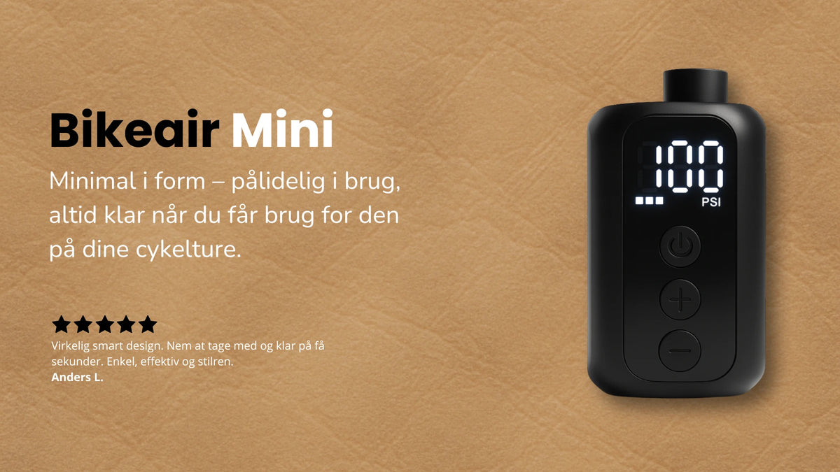 Bikeair Mini elektrisk cykelpumpe vist i hero-format til desktop – minimal i form, pålidelig i brug og altid klar til cykelturen.