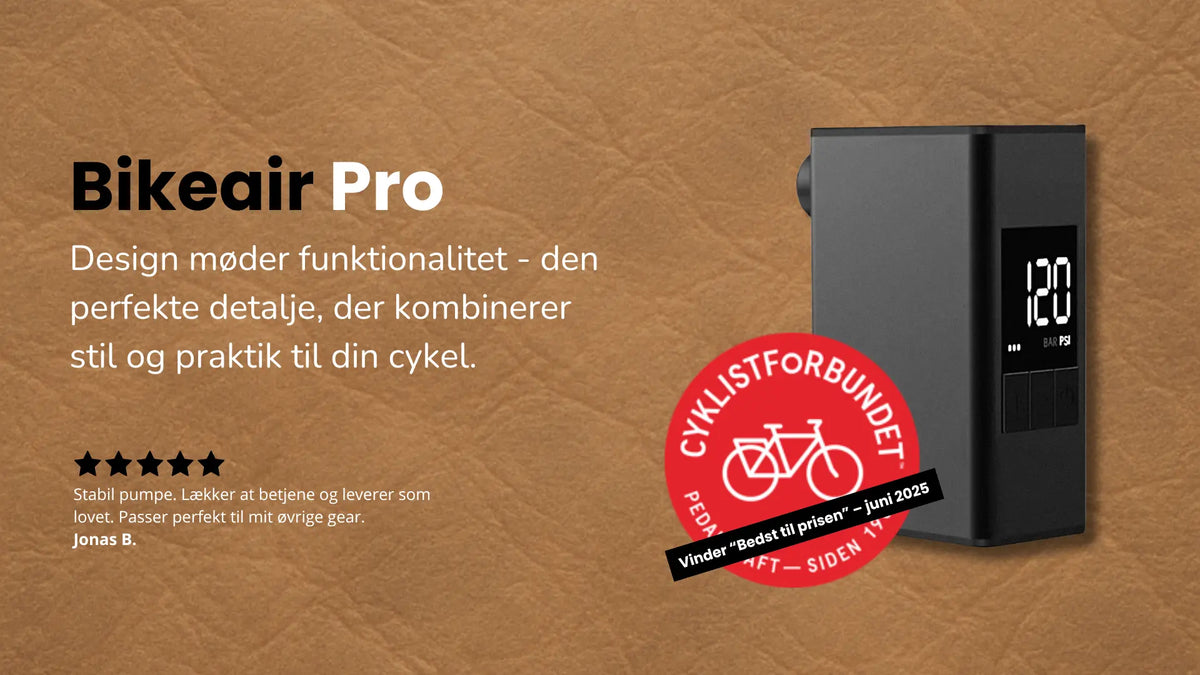 Bikeair Pro elektrisk cykelpumpe i hero-format til desktop – design møder funktionalitet, stabil og stilren pumpe.